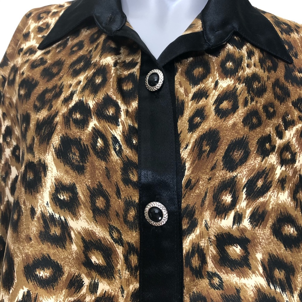 Crowning Touch women’s blouse cheetah print size 2X
